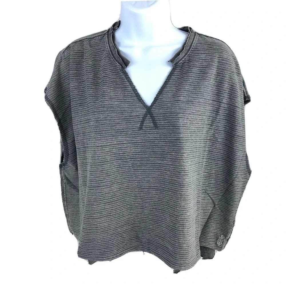 Free People Movement Break Up Graphic Tee Open Back Slate Gray Size Small NWT